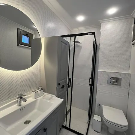 Comfortable 2-brupperfloor, Near Sarimsakli Beach-6 *